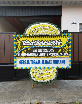 Papan Bunga Duka di Kurik